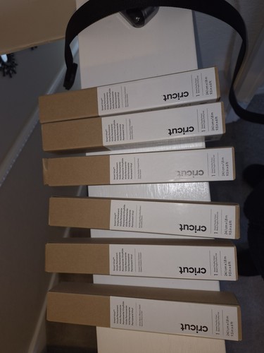 Rolls cricut smart vinyl - cricut,